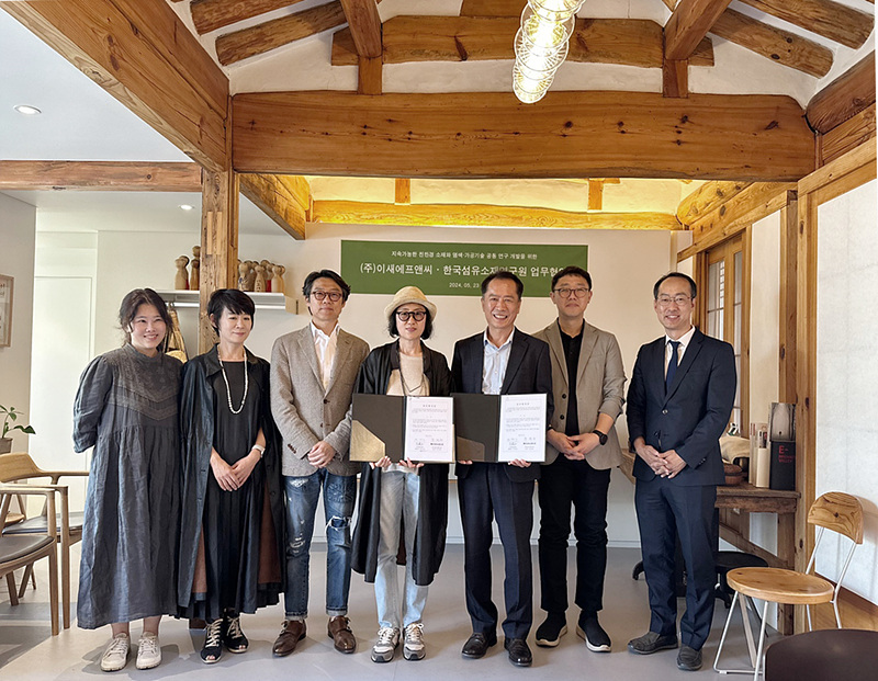 2798클릭하시면 원래크기의 이미지가 보여집니다