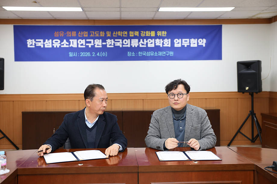 3042Ŭ���Ͻø� ����ũ���� �̹����� �������ϴ�